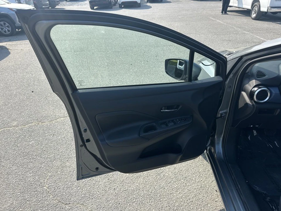 2025 Nissan Versa - Image 20 of 21