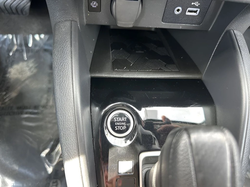 2025 Nissan Versa - Image 17 of 21