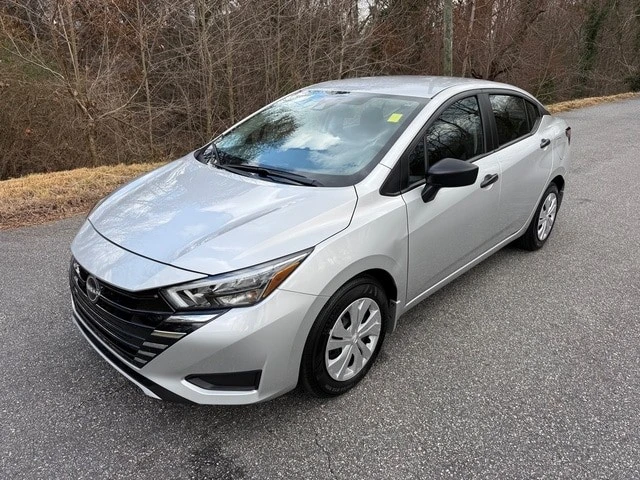 2025 Nissan Versa - Image 2 of 21
