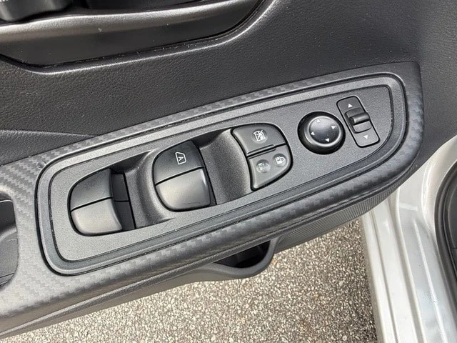 2025 Nissan Versa - Image 12 of 12