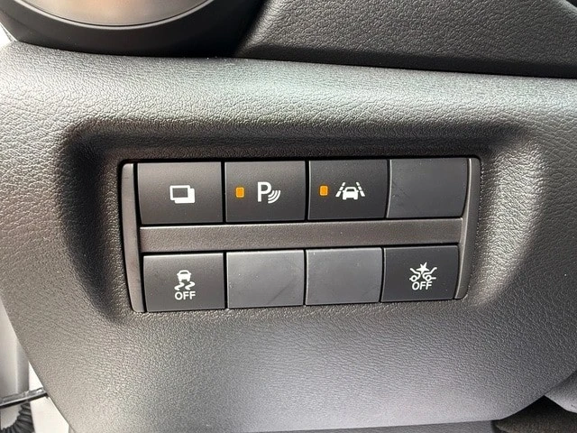 2025 Nissan Versa - Image 13 of 21