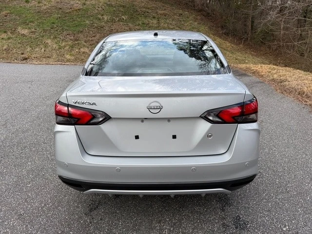 2025 Nissan Versa - Image 7 of 12