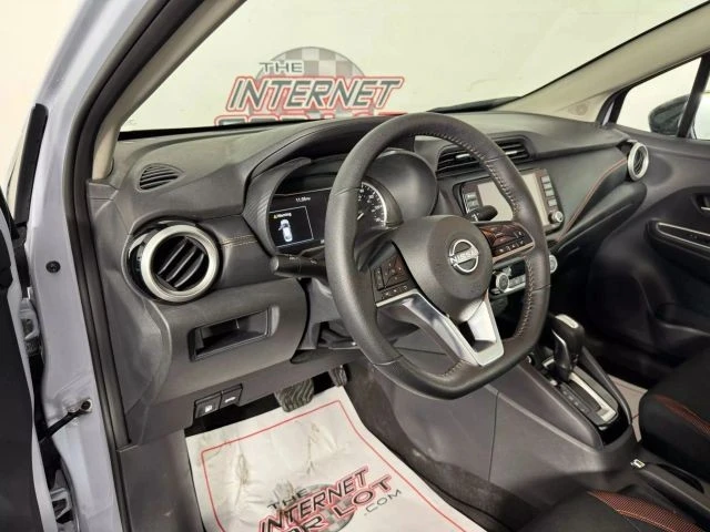 2025 Nissan Versa - Image 10 of 12
