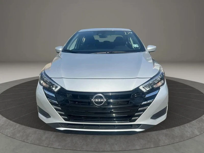 2025 Nissan Versa - Image 2 of 12