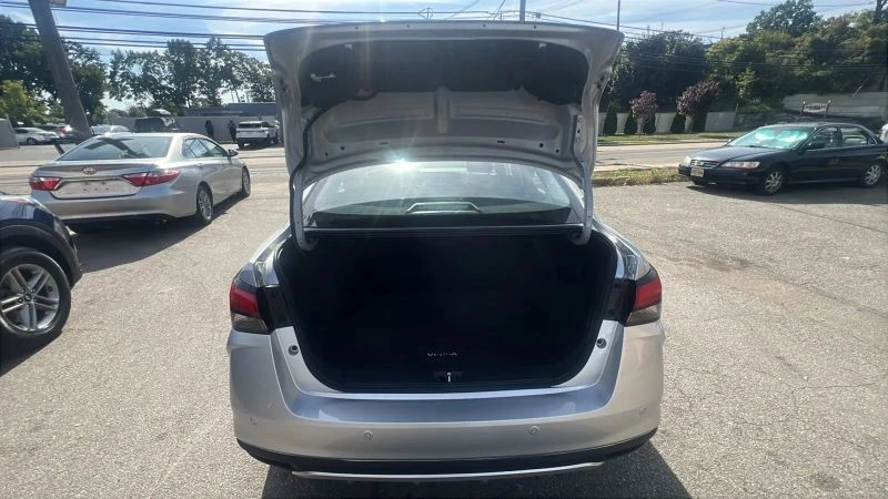 2025 Nissan Versa - Image 9 of 12