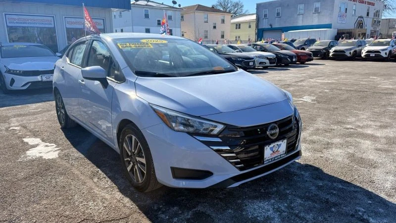 2025 Nissan Versa - Image 2 of 12