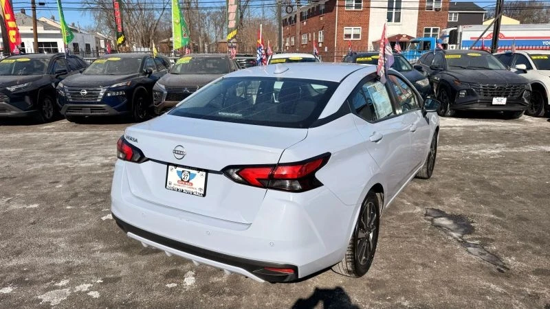 2025 Nissan Versa - Image 7 of 12