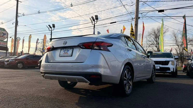 2025 Nissan Versa - Image 9 of 12