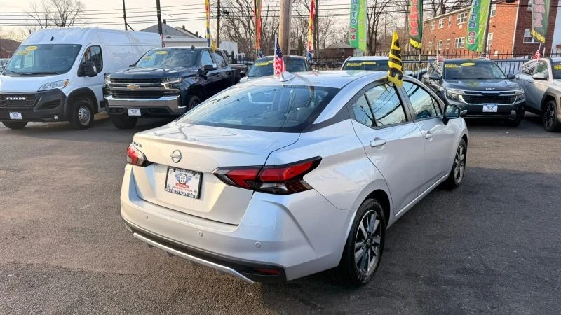 2025 Nissan Versa - Image 7 of 12