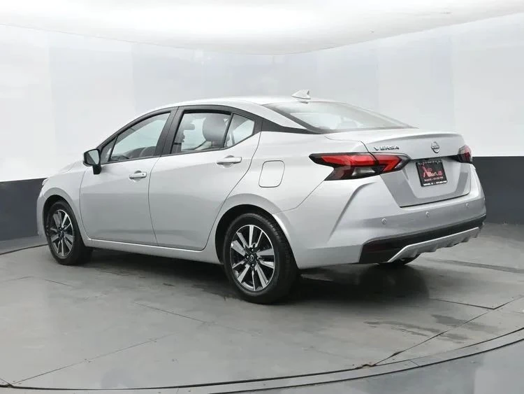 2025 Nissan Versa - Image 9 of 12