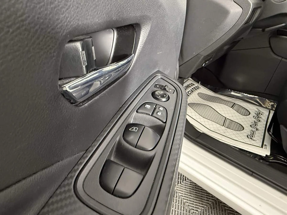 2025 Nissan Versa - Image 16 of 21