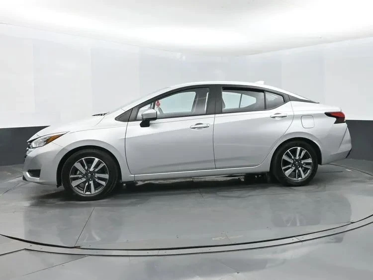 2025 Nissan Versa - Image 5 of 12
