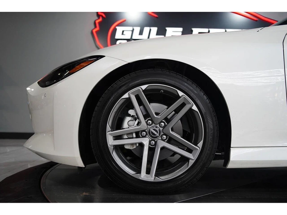 2025 Nissan Z 7th Gen - Image 24 of 31