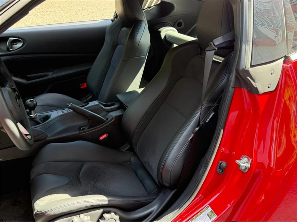 2025 Nissan Z 7th Gen - Image 11 of 31