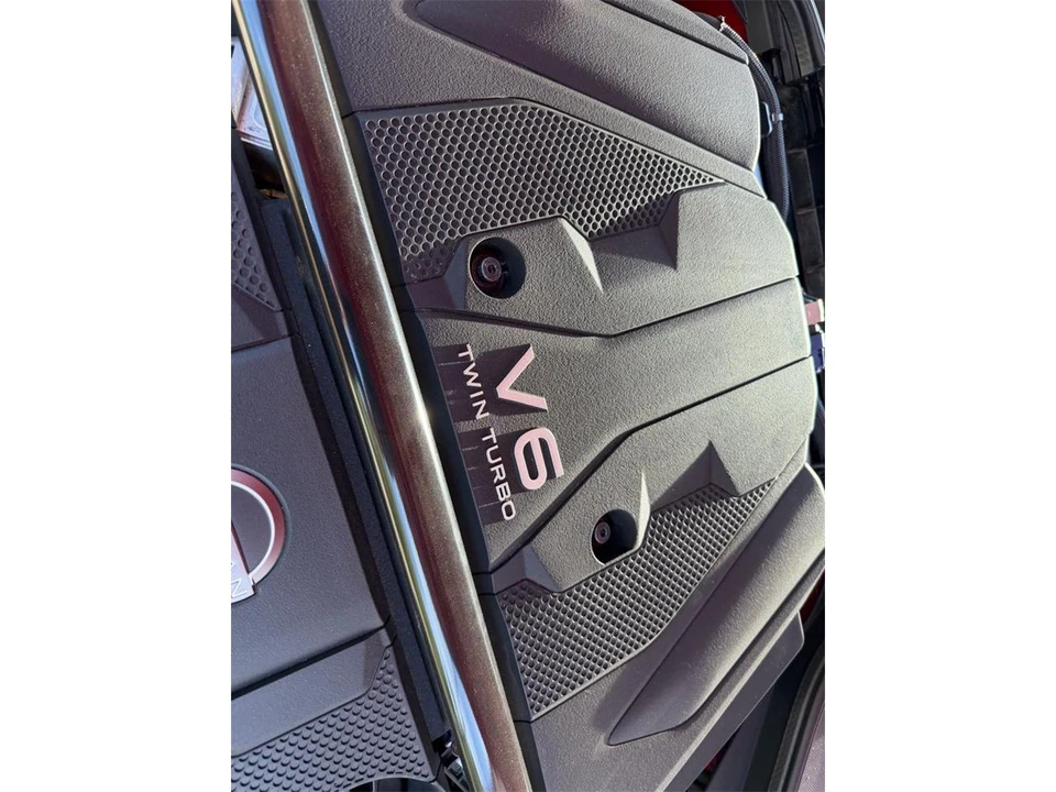 2025 Nissan Z 7th Gen - Image 19 of 31