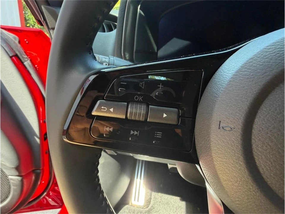 2025 Nissan Z 7th Gen - Image 15 of 31