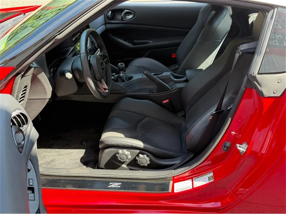 2025 Nissan Z 7th Gen - Image 10 of 31