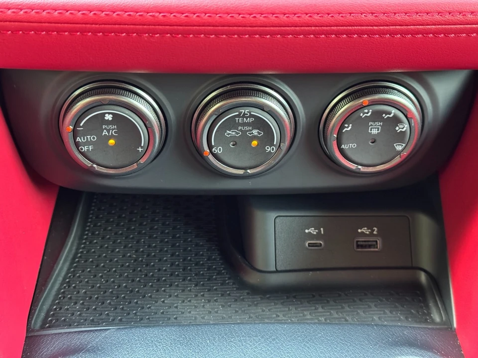2025 Nissan Z 7th Gen - Image 28 of 31