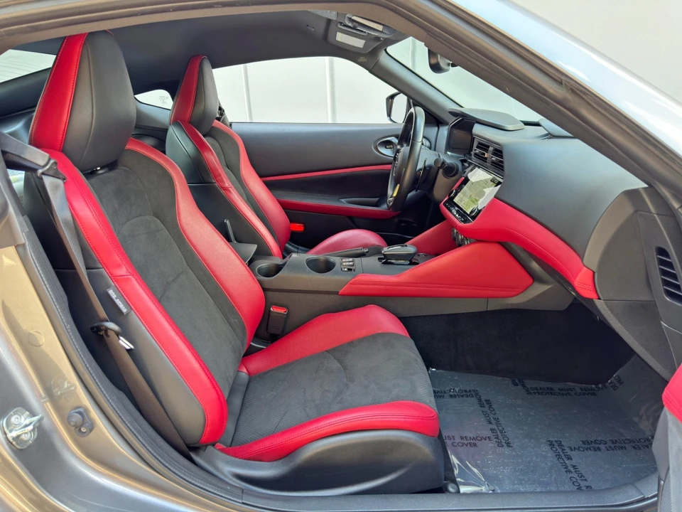 2025 Nissan Z 7th Gen - Image 15 of 31
