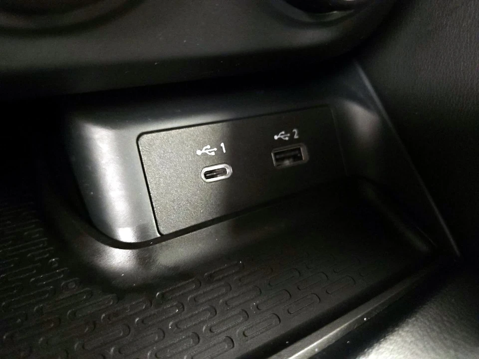 2025 Nissan Z 7th Gen - Image 18 of 24