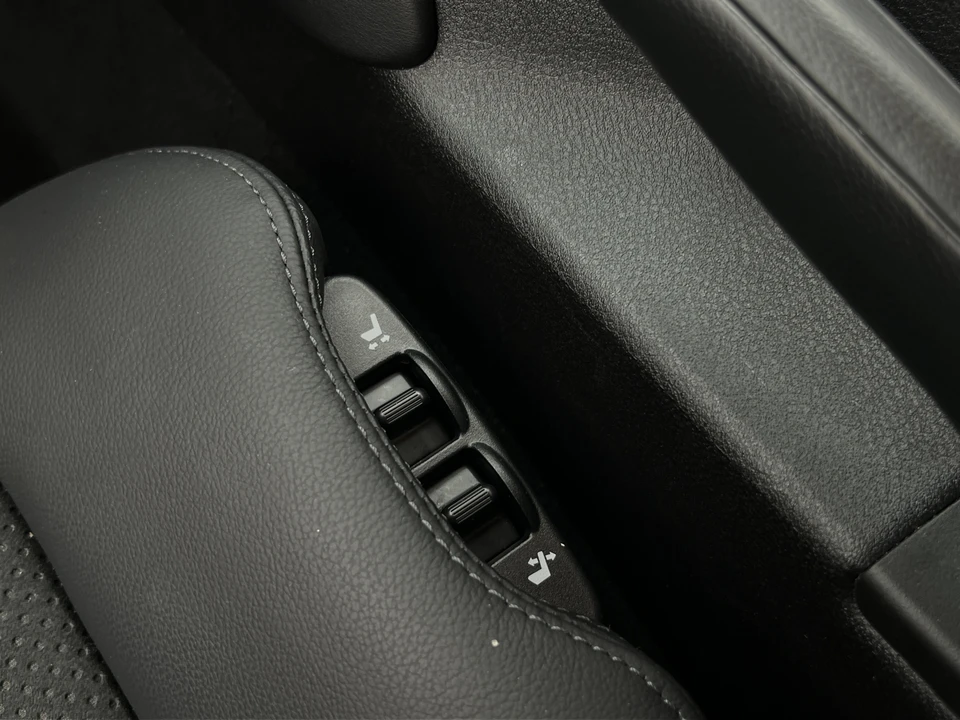 2025 Nissan Z 7th Gen - Image 6 of 31