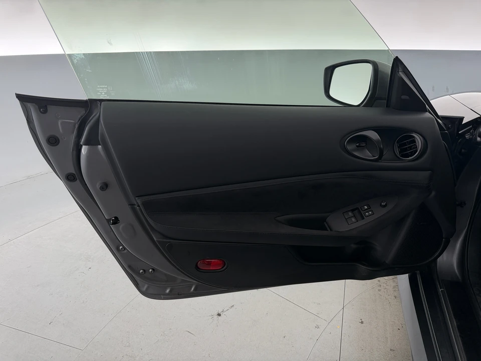 2025 Nissan Z 7th Gen - Image 8 of 31