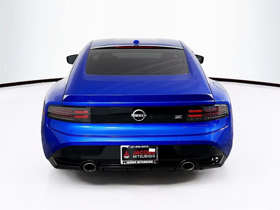 2025 Nissan Z - Image 23 of 31