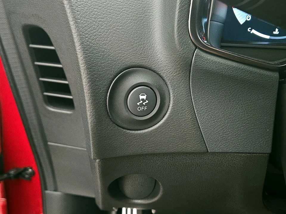 2025 Nissan Z 7th Gen - Image 14 of 26