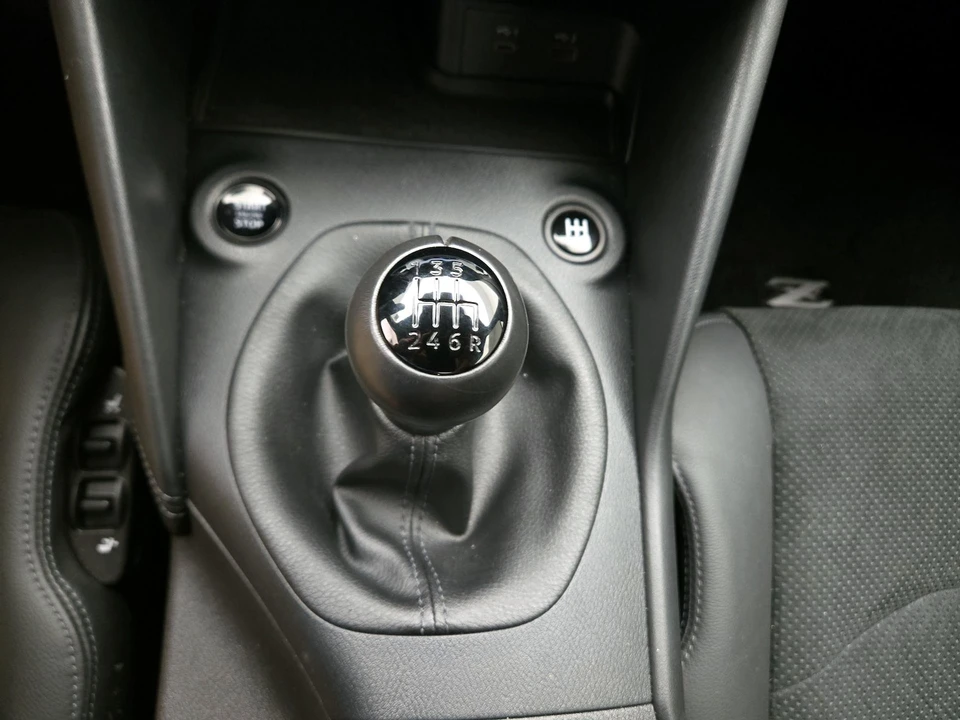 2025 Nissan Z 7th Gen - Image 19 of 26