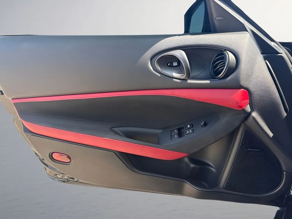 2025 Nissan Z 7th Gen - Image 26 of 31