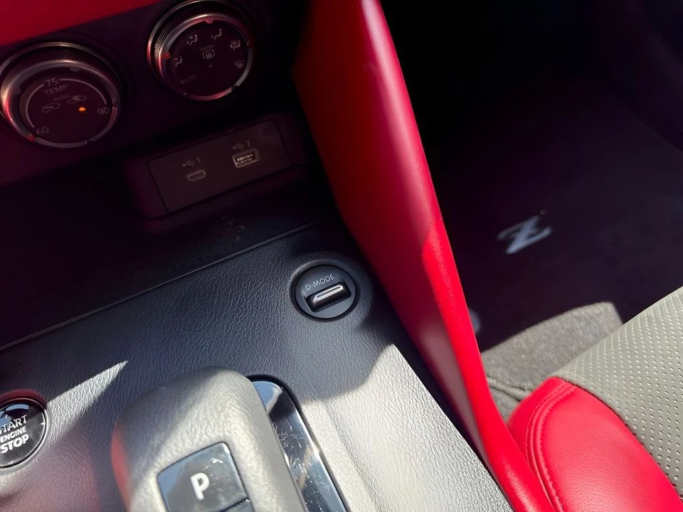 2025 Nissan Z 7th Gen - Image 23 of 31