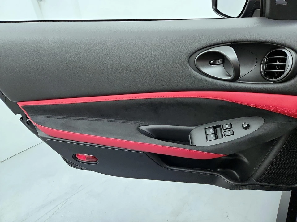 2025 Nissan Z 7th Gen - Image 13 of 26