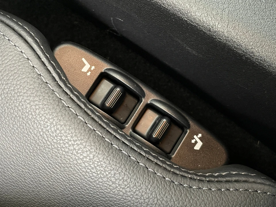 2025 Nissan Z 7th Gen - Image 6 of 31