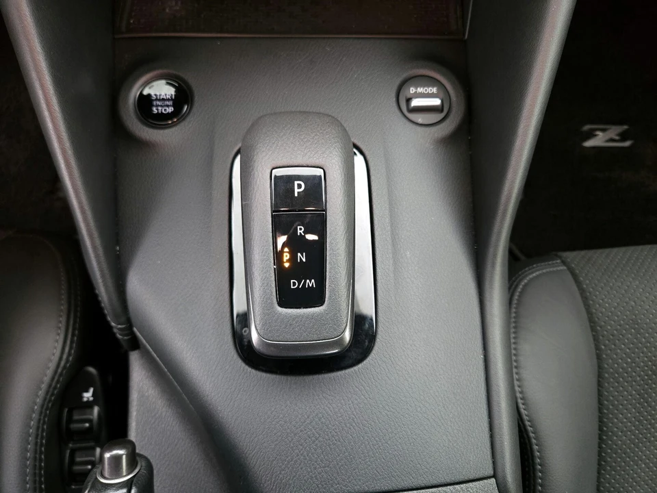 2025 Nissan Z - Image 19 of 25