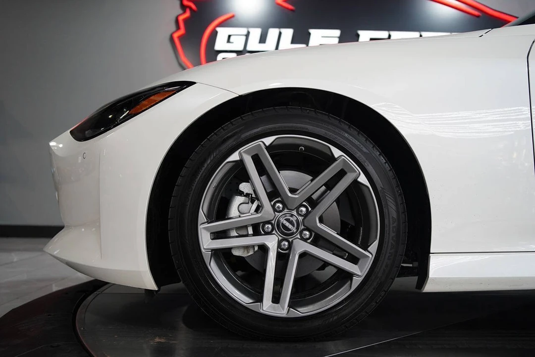 2025 Nissan Z 7th Gen - Image 24 of 31