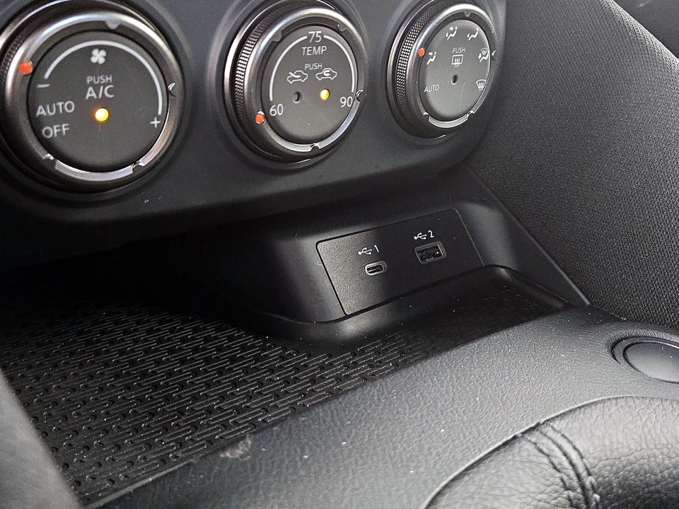 2025 Nissan Z 7th Gen - Image 19 of 25