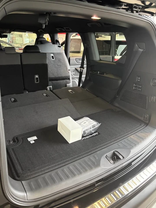 2025 Nissan Armada - Image 7 of 10