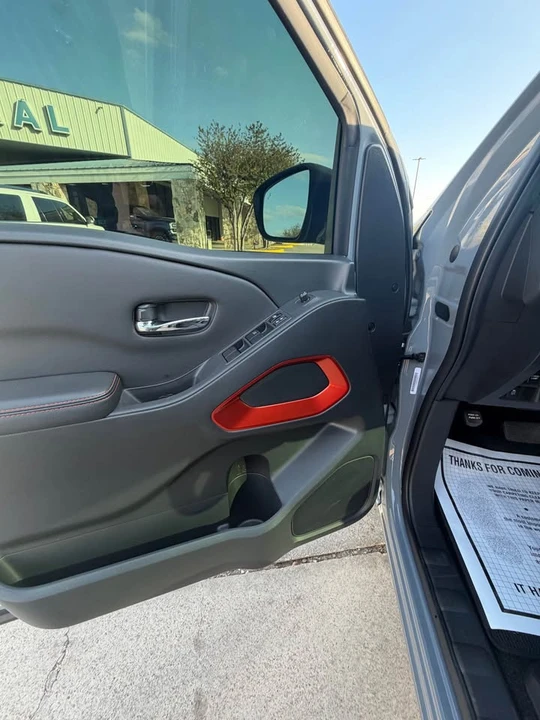 2025 Nissan Frontier 3rd Gen - Image 7 of 9