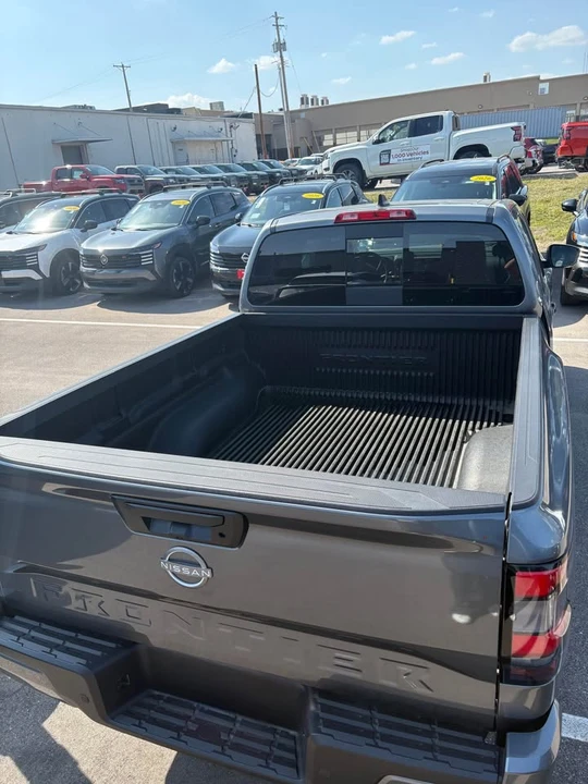 2025 Nissan Frontier 3rd Gen - Image 5 of 12