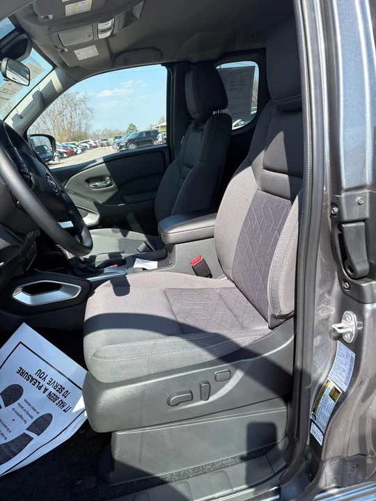2025 Nissan Frontier 3rd Gen - Image 9 of 12