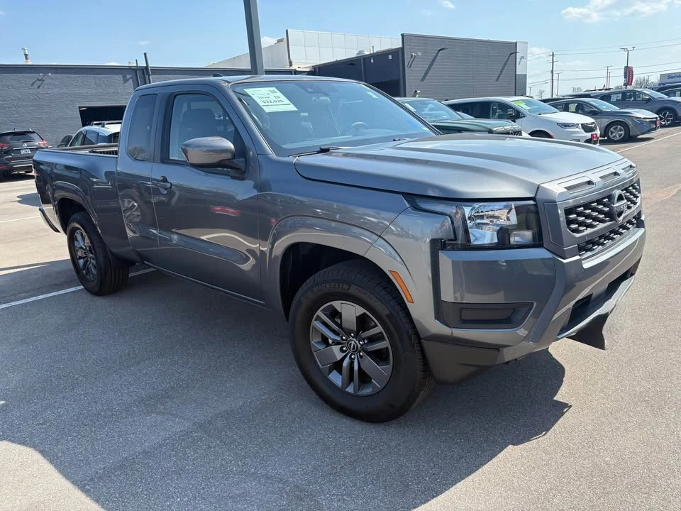 2025 Nissan Frontier 3rd Gen - Image 3 of 12
