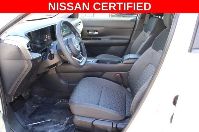 2025 Nissan Kicks - Image 16 of 21