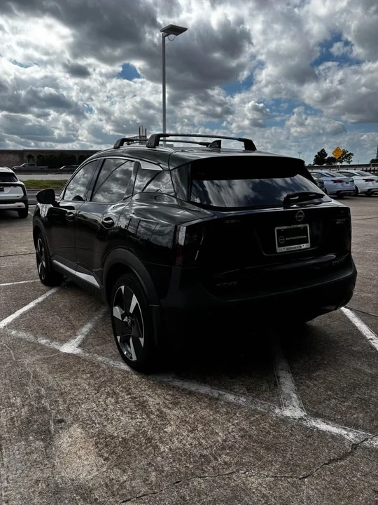 2025 Nissan Kicks - Image 4 of 12