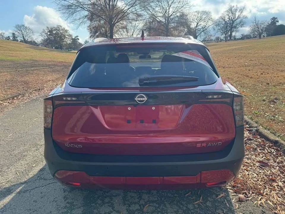 2025 Nissan Kicks - Image 4 of 20