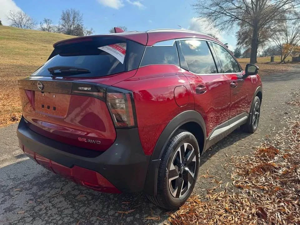2025 Nissan Kicks - Image 5 of 20