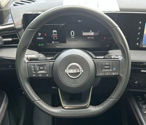 2025 Nissan Kicks - Image 11 of 12