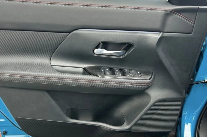 2025 Nissan Kicks - Image 12 of 12