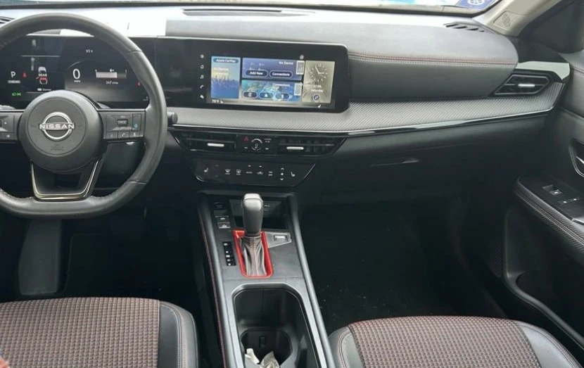 2025 Nissan Kicks - Image 9 of 12