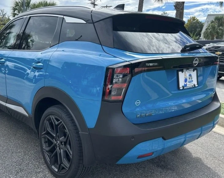 2025 Nissan Kicks - Image 6 of 12
