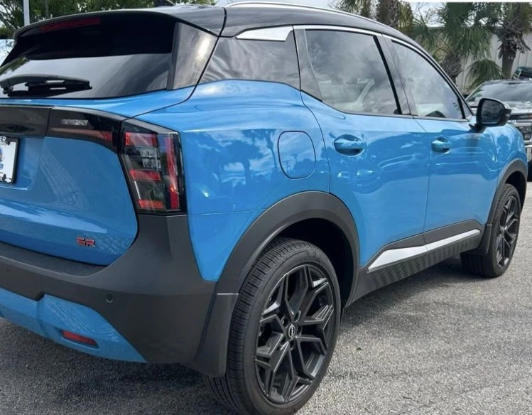 2025 Nissan Kicks - Image 4 of 12